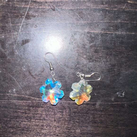 Snowflake earrings - Picture 2 of 2